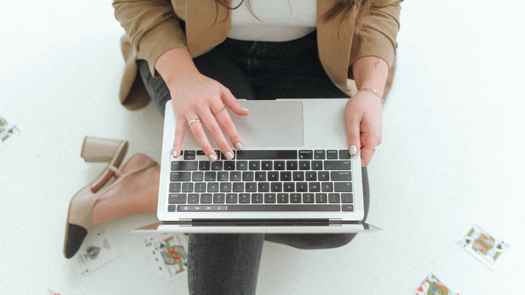 HOW TO MAKE INTEGRATED MARKETING STRATEGY visual data 2